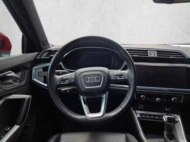Used 2020 Audi Q3 2.0T Premium w/ Convenience Package AWD/4WD image 17