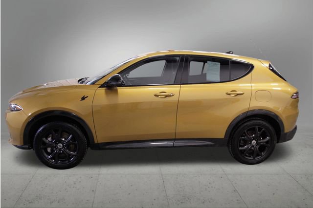 Used 2024 Dodge Hornet R/T w/ Tech Pack w/o Parking image 2