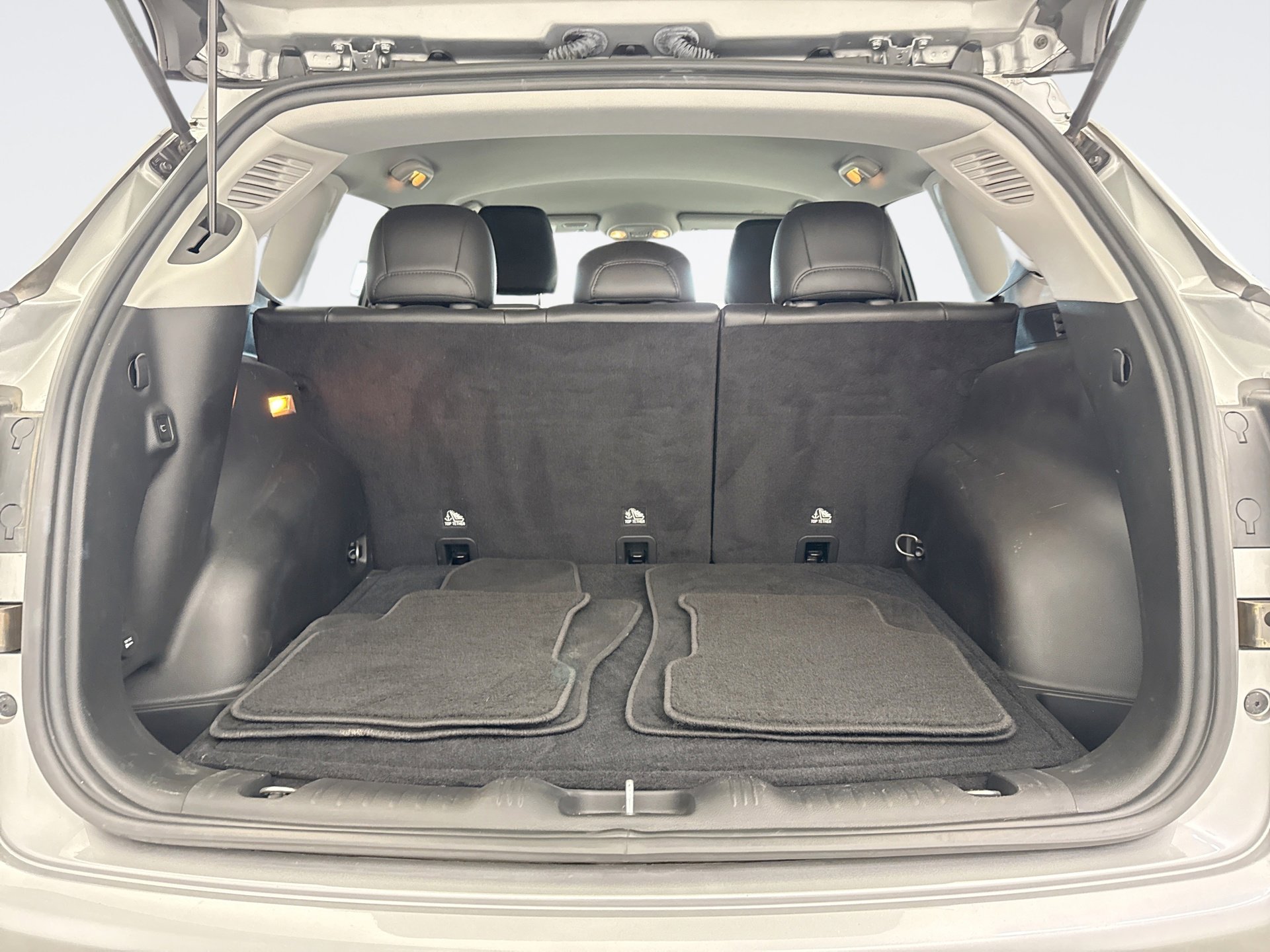 Used 2022 Jeep Compass Latitude w/ Convenience Group image 18