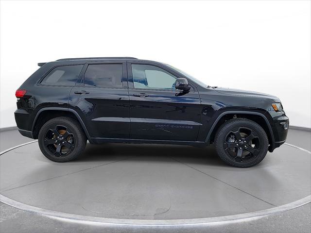 Used 2019 Jeep Grand Cherokee Laredo AWD/4WD image 9