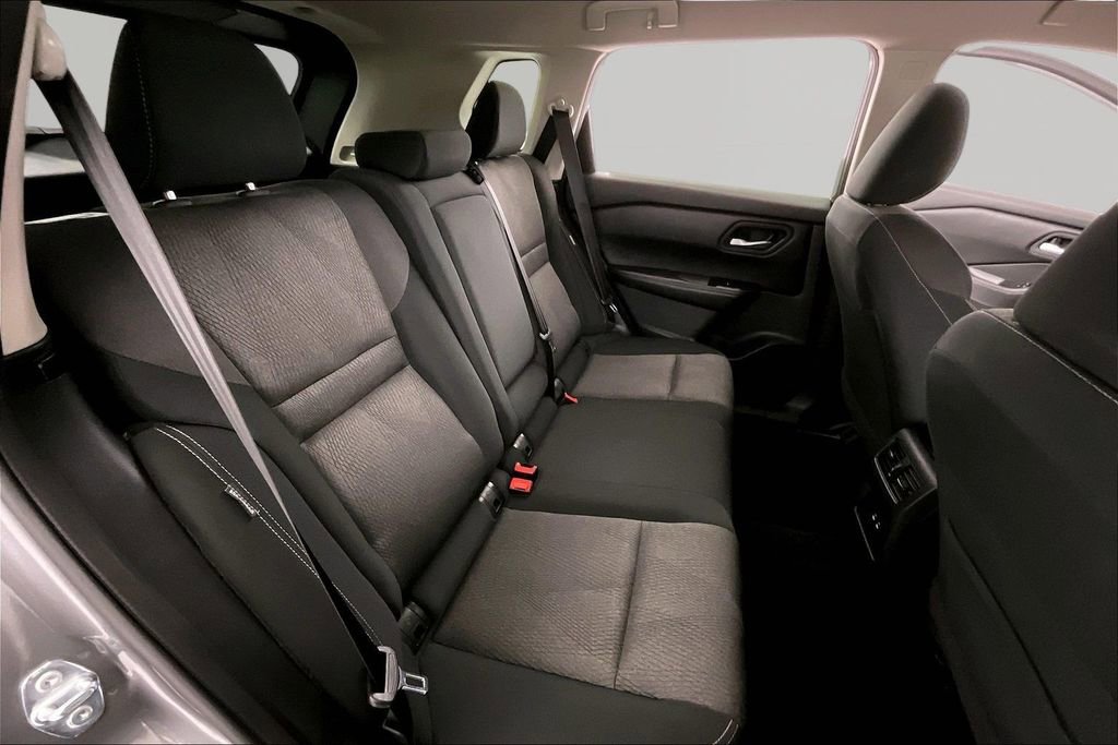 Used 2025 Nissan Rogue SV image 21