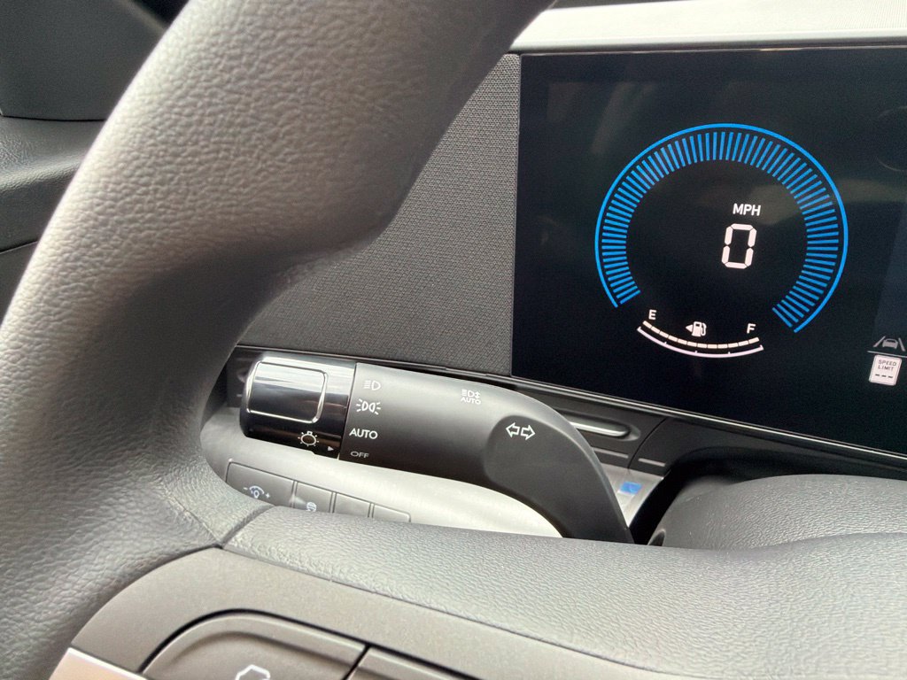 New 2027 Hyundai Kona SE AWD/4WD image 29