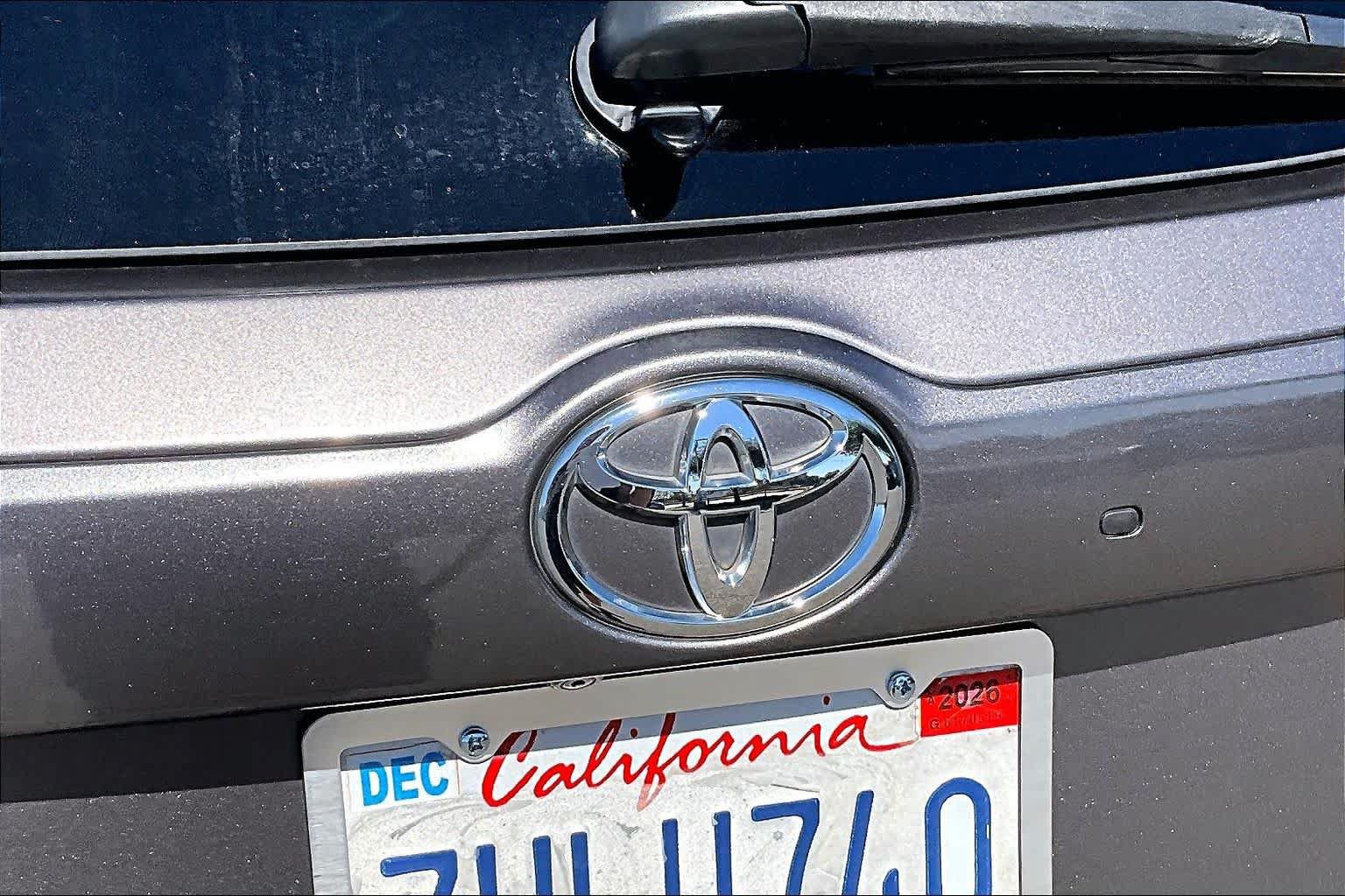 Used 2015 Toyota Highlander Limited AWD/4WD image 30
