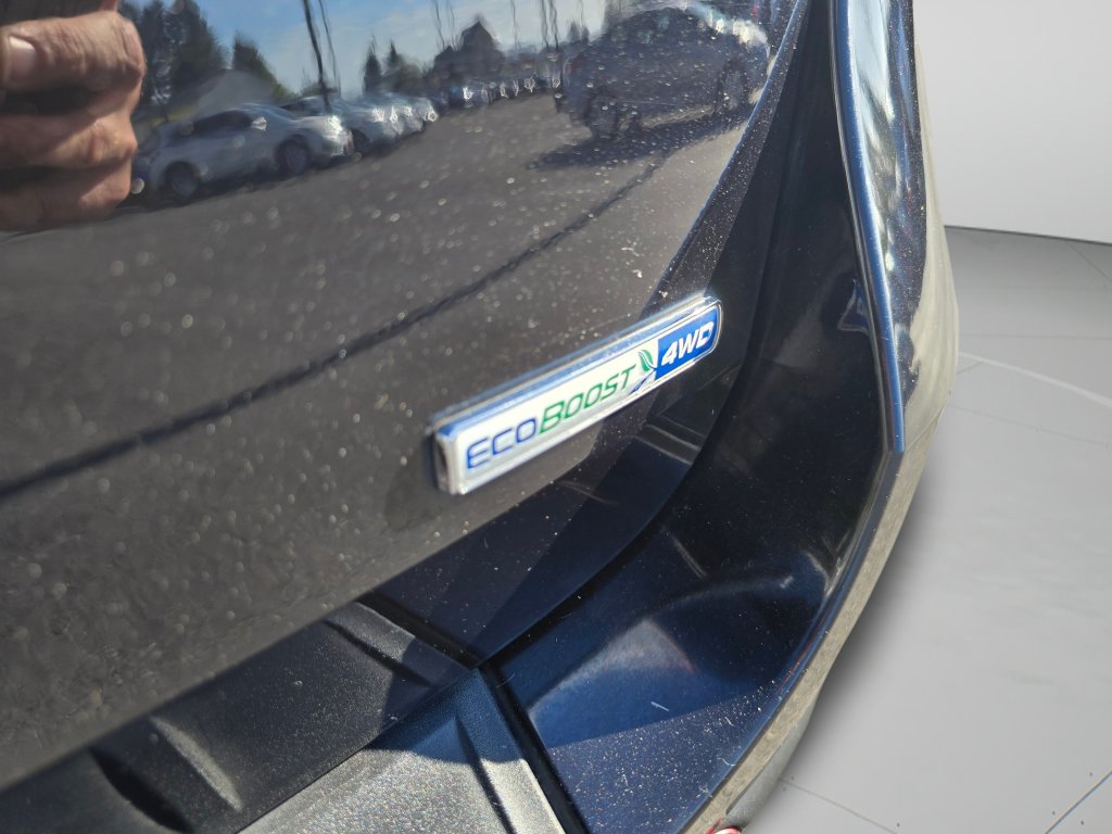 Used 2020 Ford Explorer XLT w/ Equipment Group 202A AWD/4WD image 32