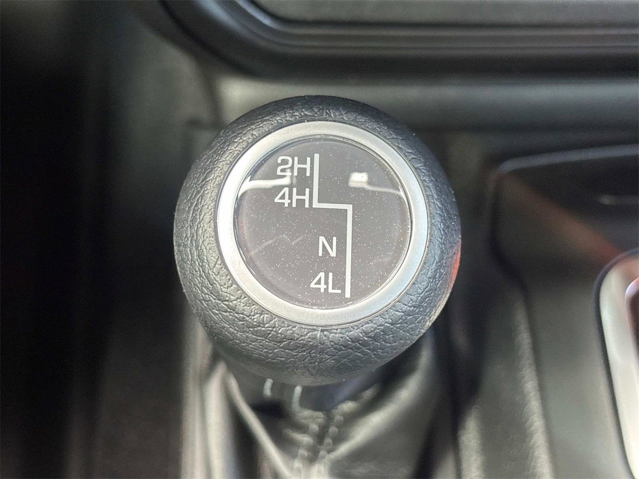 New 2025 Jeep Gladiator Sport image 23