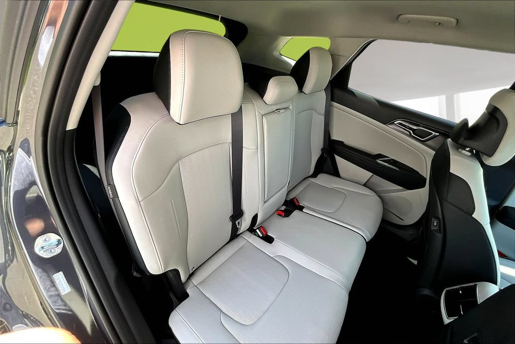 New 2026 Kia Sportage EX AWD/4WD image 9