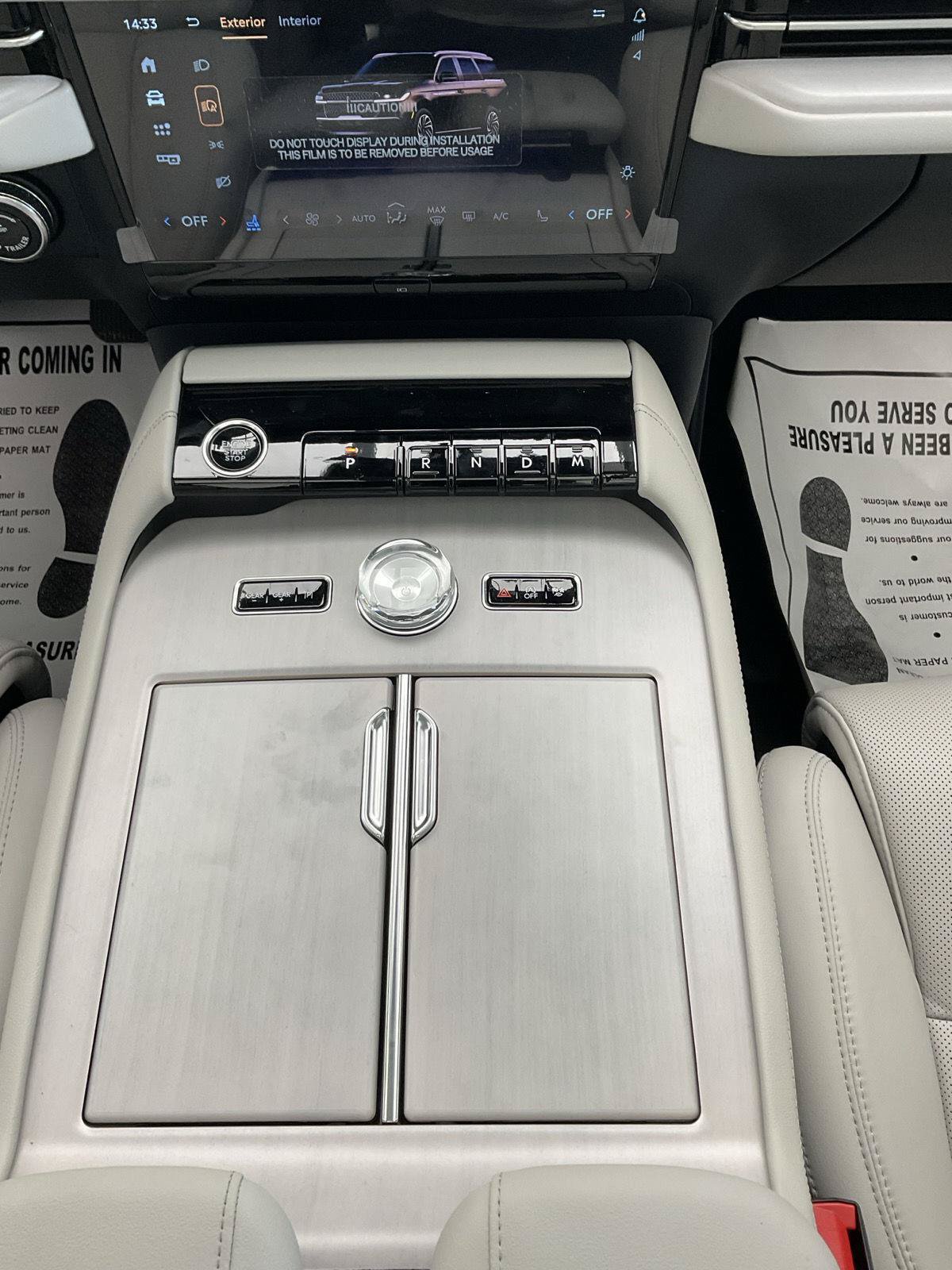 New 2026 Lincoln Navigator Reserve AWD/4WD image 18