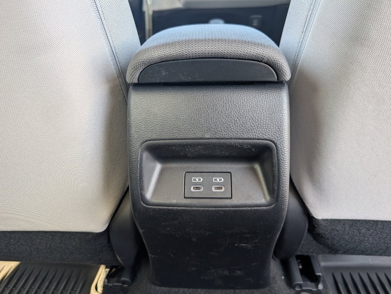 Used 2026 Toyota Corolla LE image 7