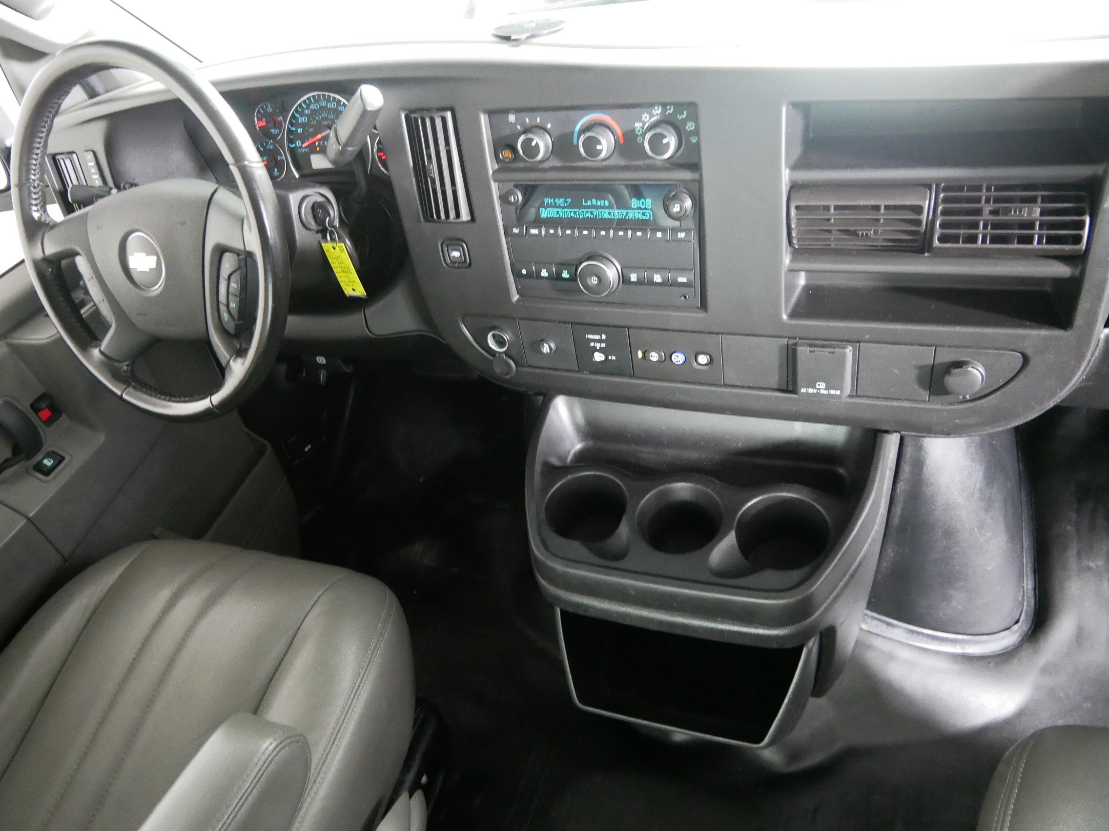 Used 2021 Chevrolet Express 2500 w/ Safety Package RWD image 10