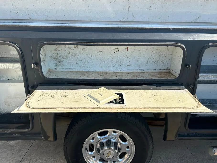 Used 2003 Chevrolet Silverado 2500 LS image 24