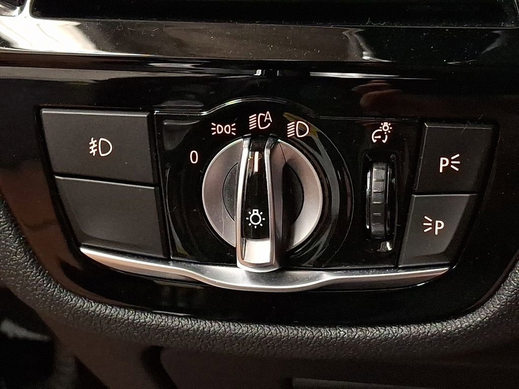 Used 2019 BMW 540i xDrive w/ M Sport Package AWD/4WD image 22