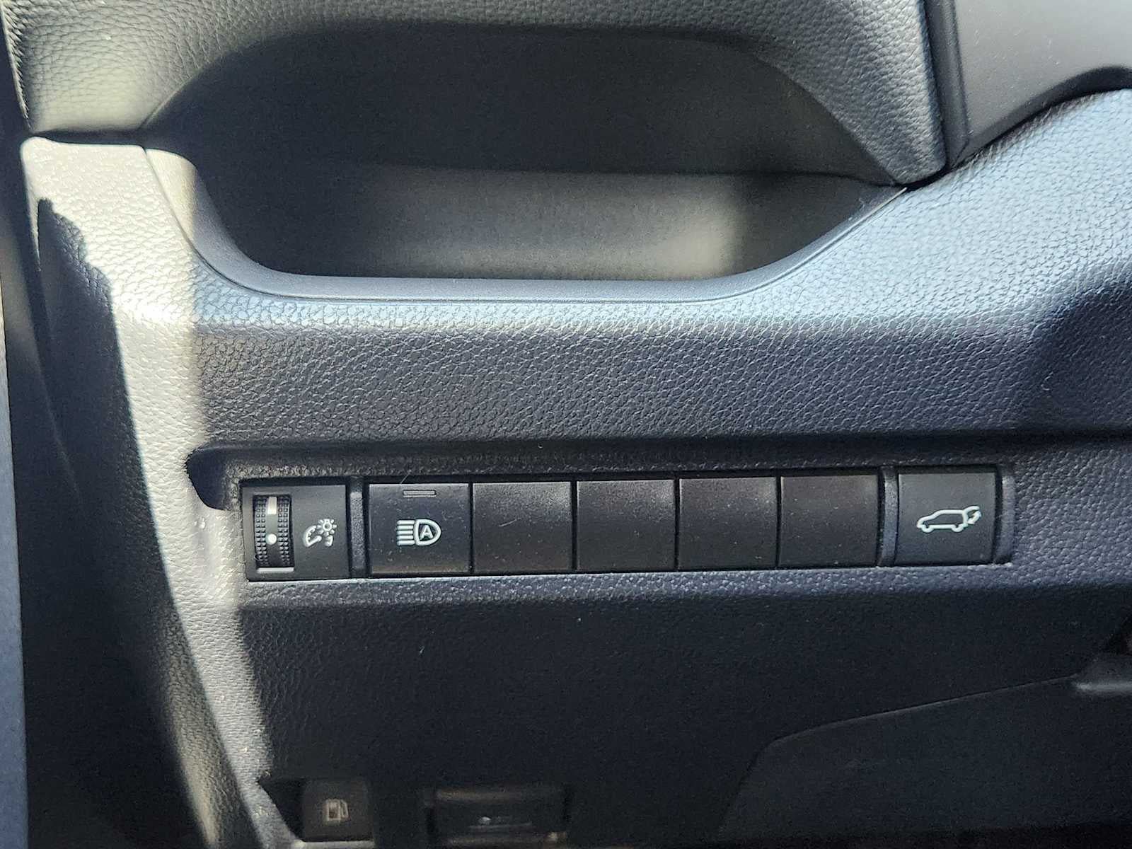 Used 2024 Toyota RAV4 XLE Premium AWD/4WD image 26