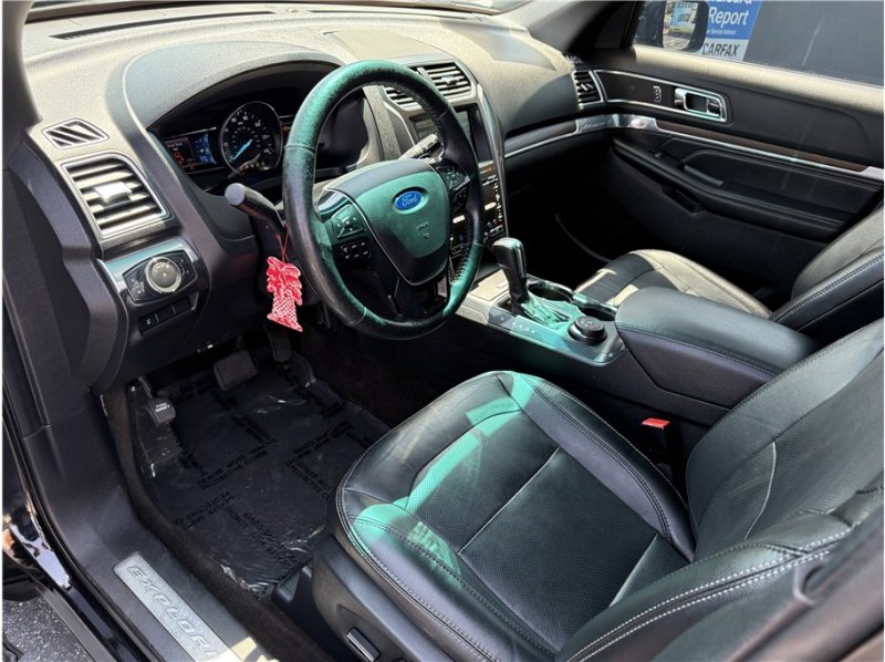 Used 2016 Ford Explorer Limited image 17