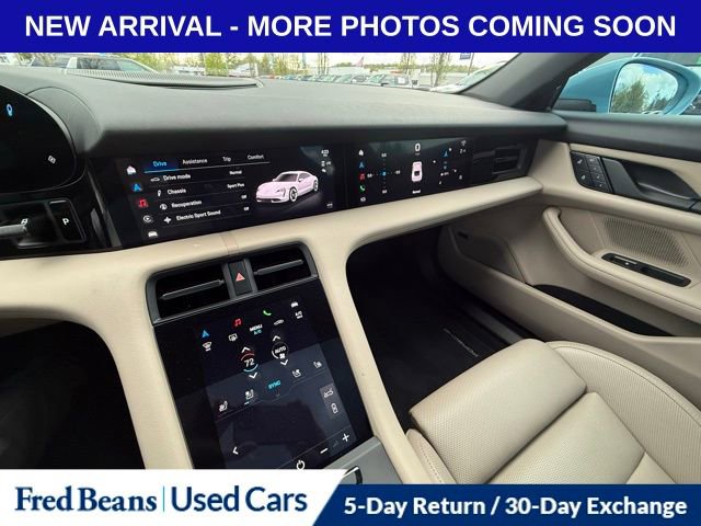 Used 2024 Porsche Taycan image 20