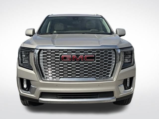 Used 2021 GMC Yukon Denali w/ Denali Premium Package image 10