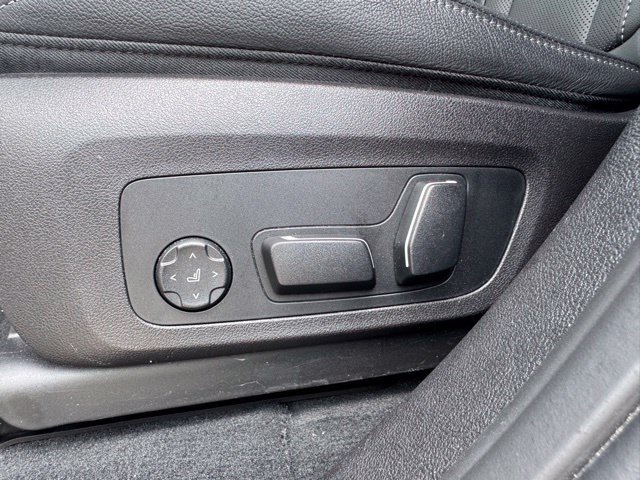 Certified 2025 BMW X4 xDrive30i AWD/4WD image 15