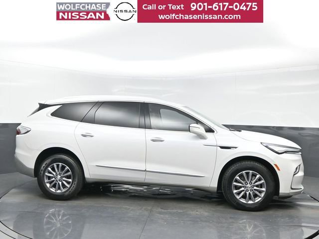 Used 2023 Buick Enclave Essence image 7