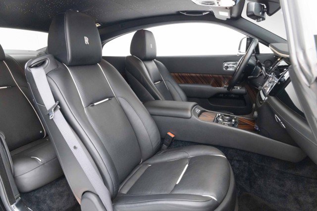 Used 2015 Rolls-Royce Wraith image 8
