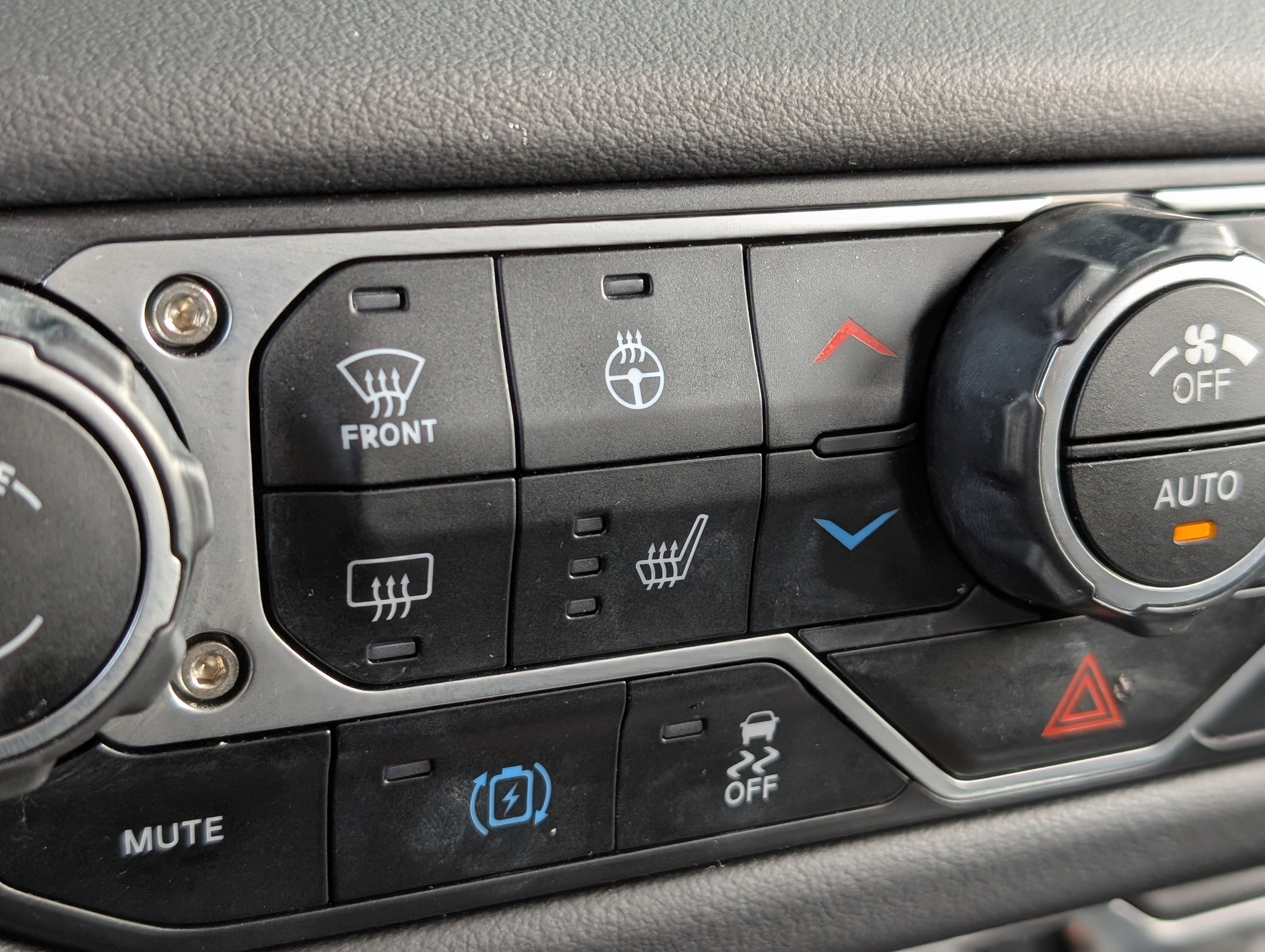 Used 2025 Jeep Wrangler Backcountry image 34