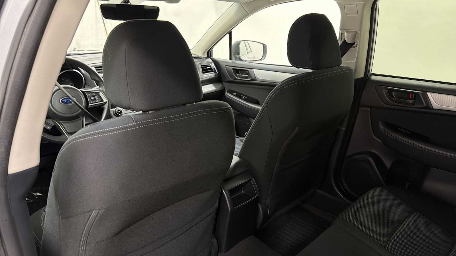 Used 2019 Subaru Outback 2.5i AWD/4WD image 24