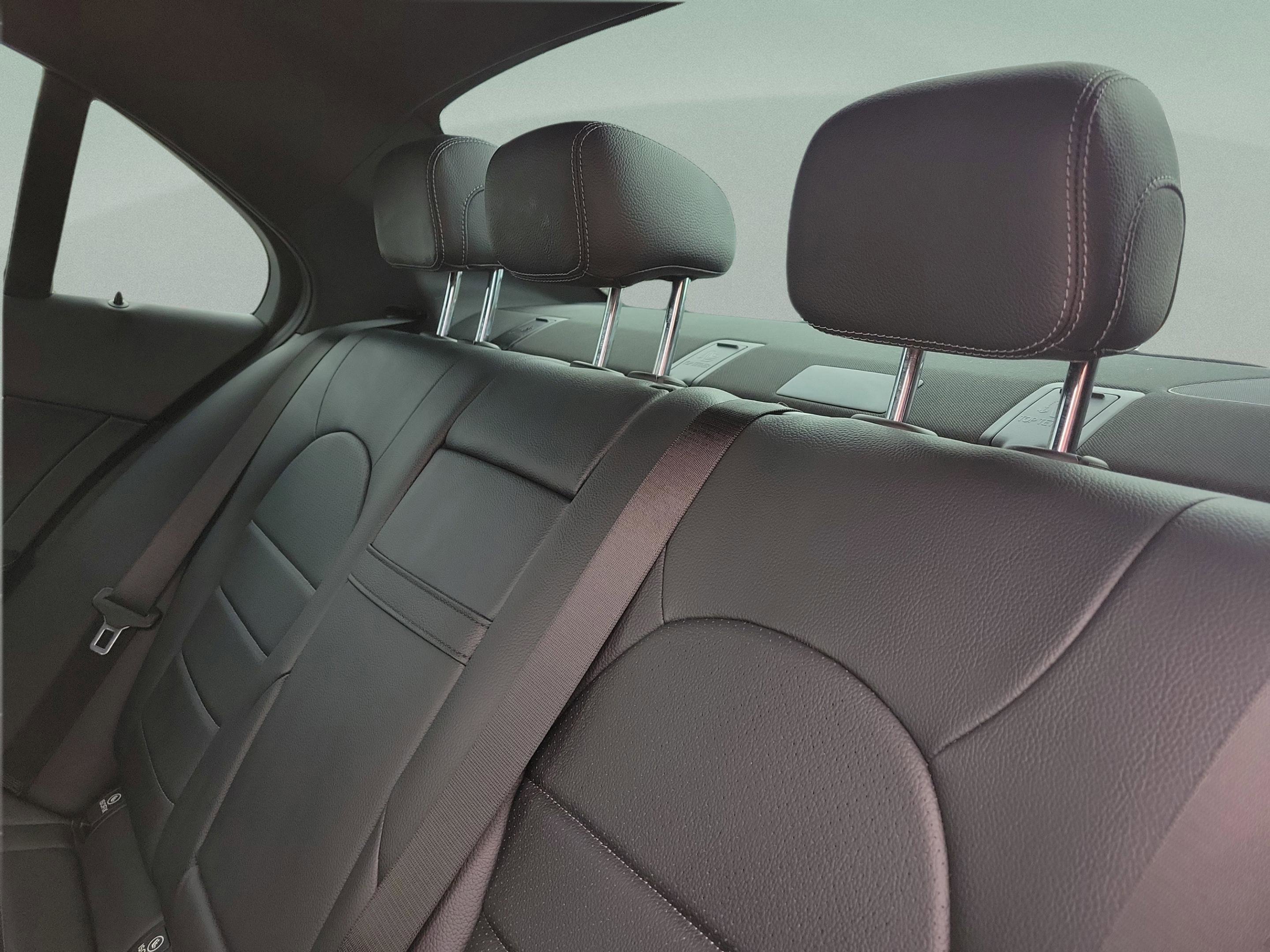 Used 2021 Mercedes-Benz C 300 Sedan image 5