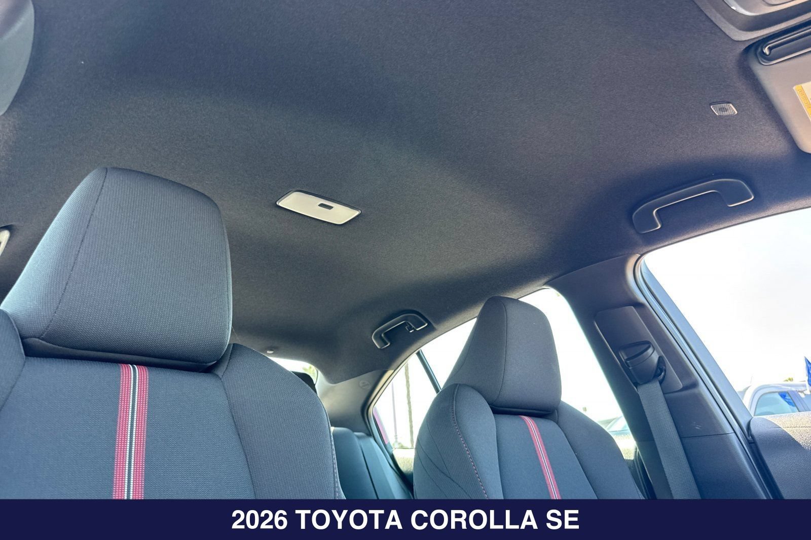 Used 2026 Toyota Corolla SE FWD image 17
