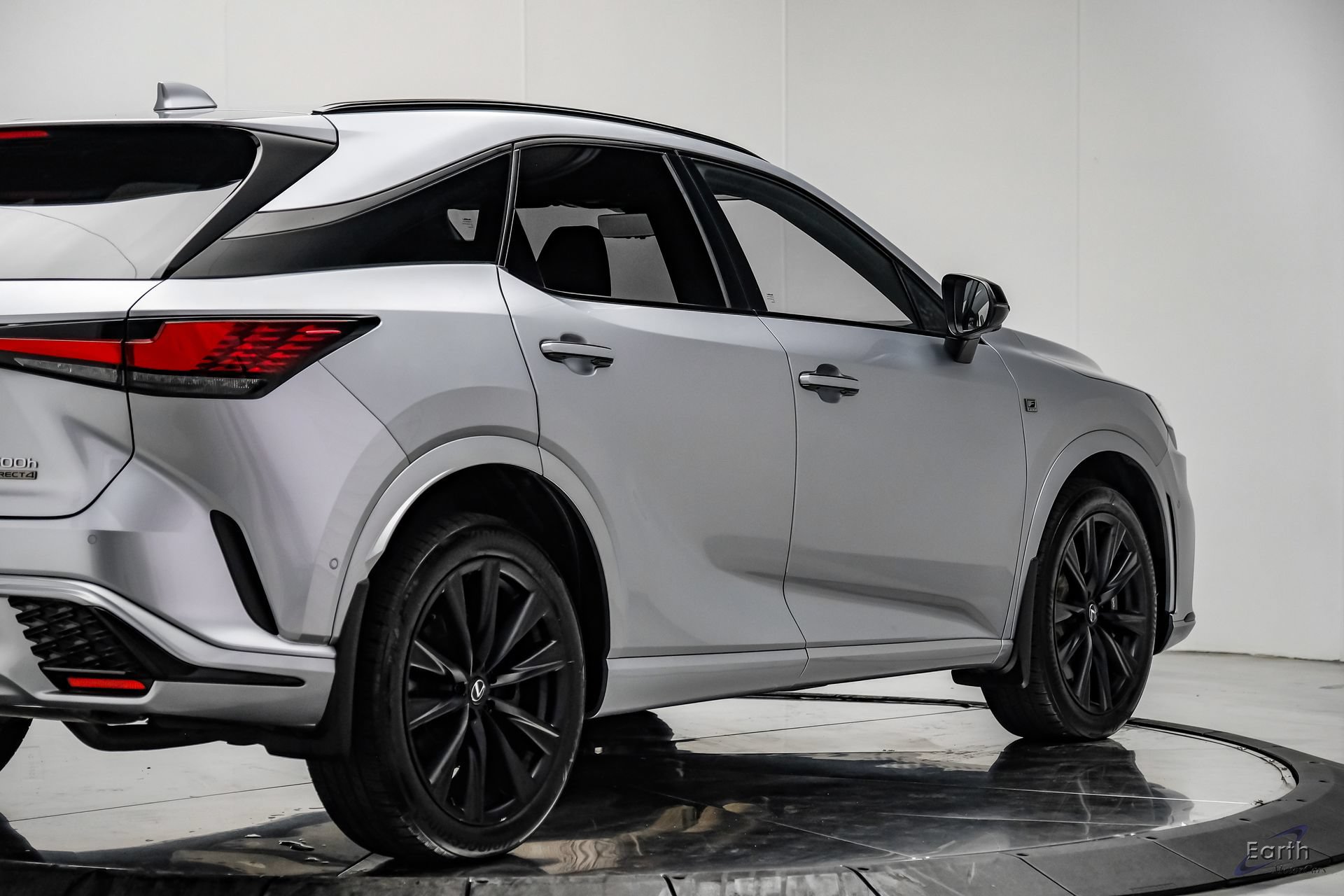 Used 2023 Lexus RX 500h F Sport w/ Cold Area Package AWD/4WD image 19