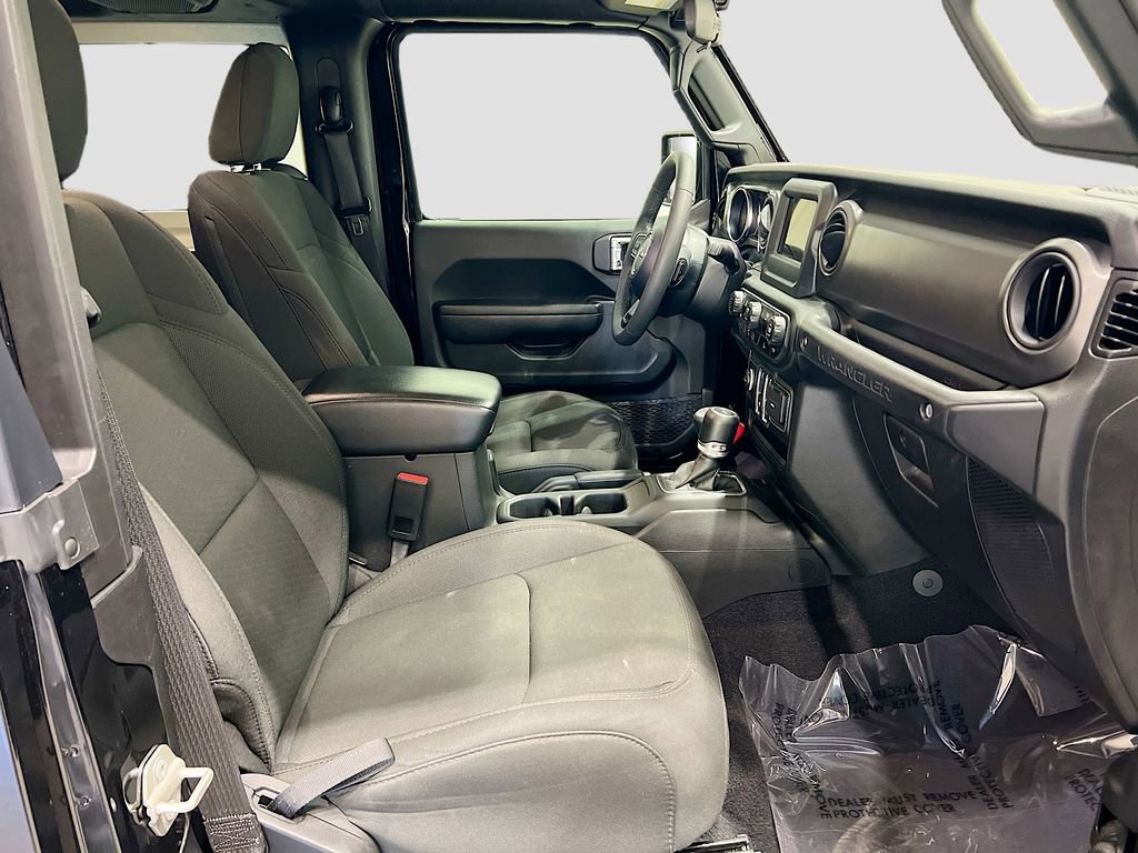 Used 2023 Jeep Wrangler Sport S image 14