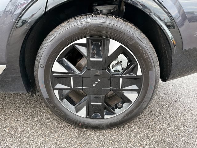 Certified 2026 Kia Sportage SX FWD image 26