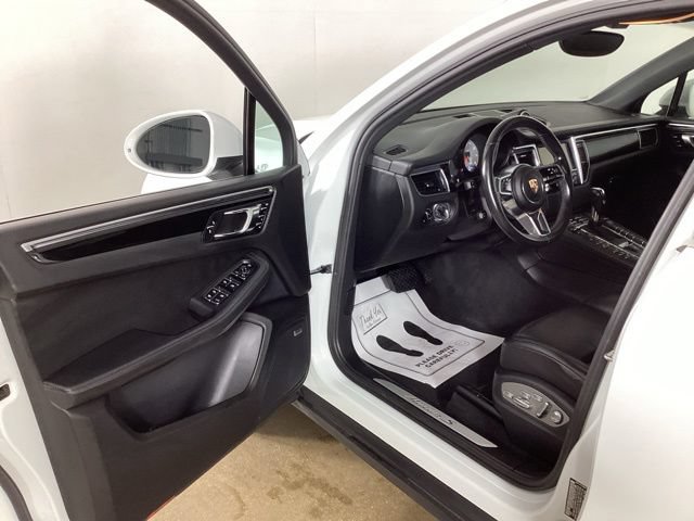Used 2016 Porsche Macan S AWD/4WD image 9