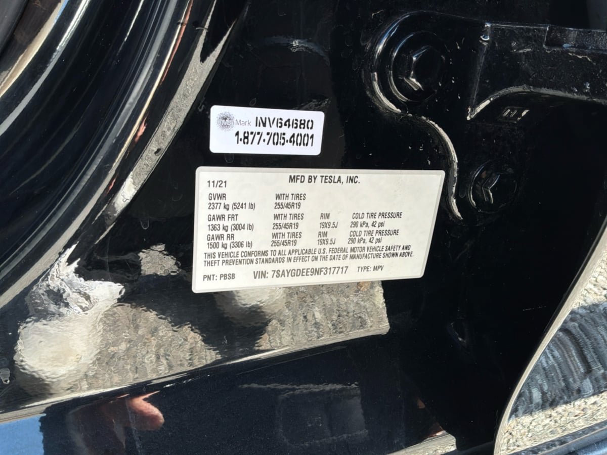Used 2022 Tesla Model Y Long Range AWD/4WD image 23