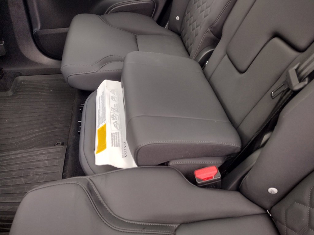 New 2026 Volvo XC90 B6 Plus w/ Protection Package Premier image 14