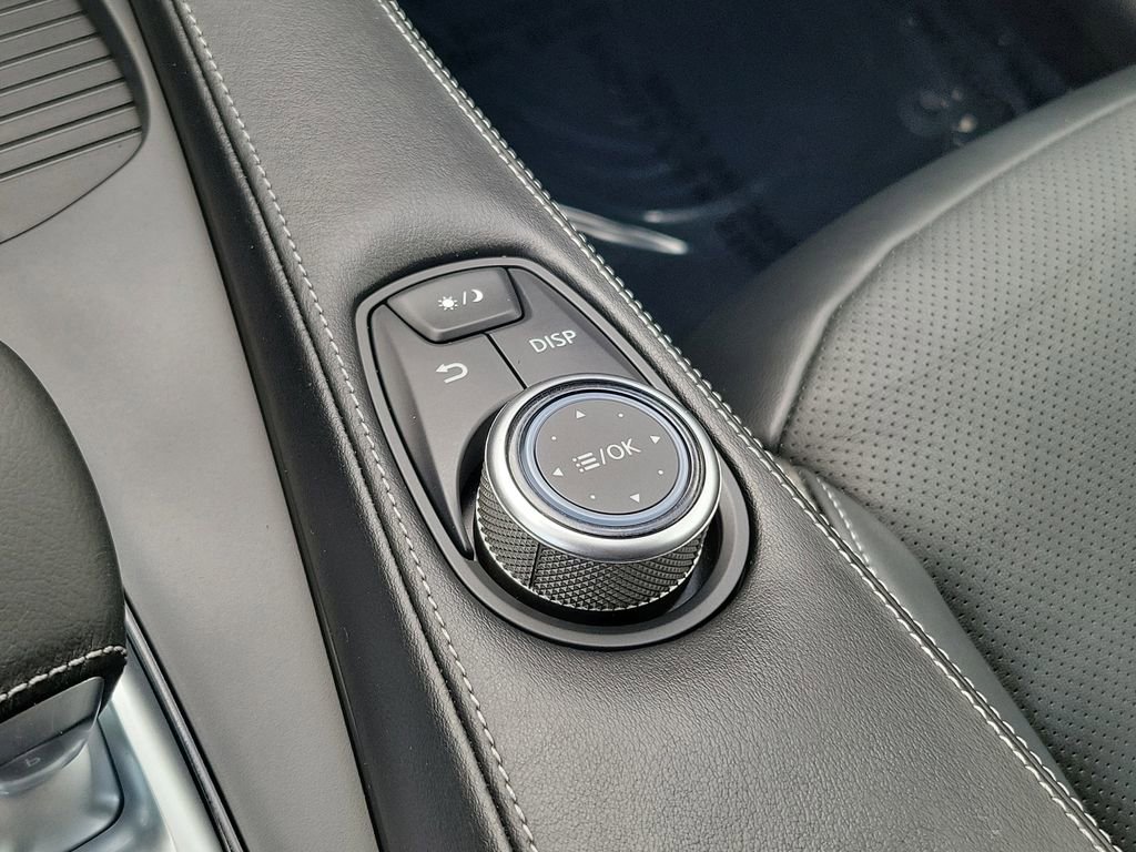 Used 2022 INFINITI QX50 Luxe w/ Cargo Package image 32