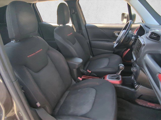 Used 2019 Jeep Renegade Trailhawk w/ UConnect 8.4 Nav Group AWD/4WD image 21
