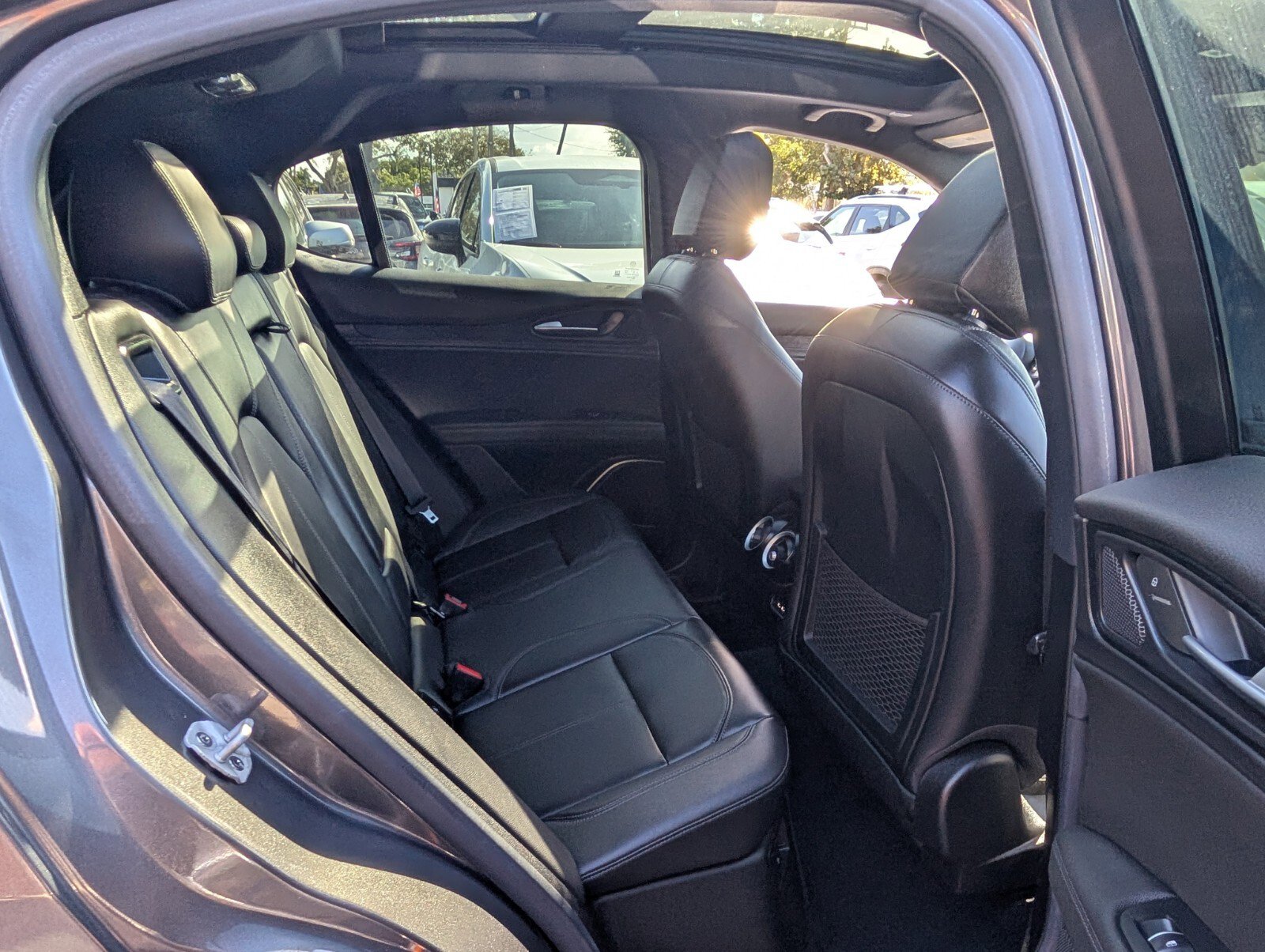 Used 2023 Alfa Romeo Stelvio Sprint image 16