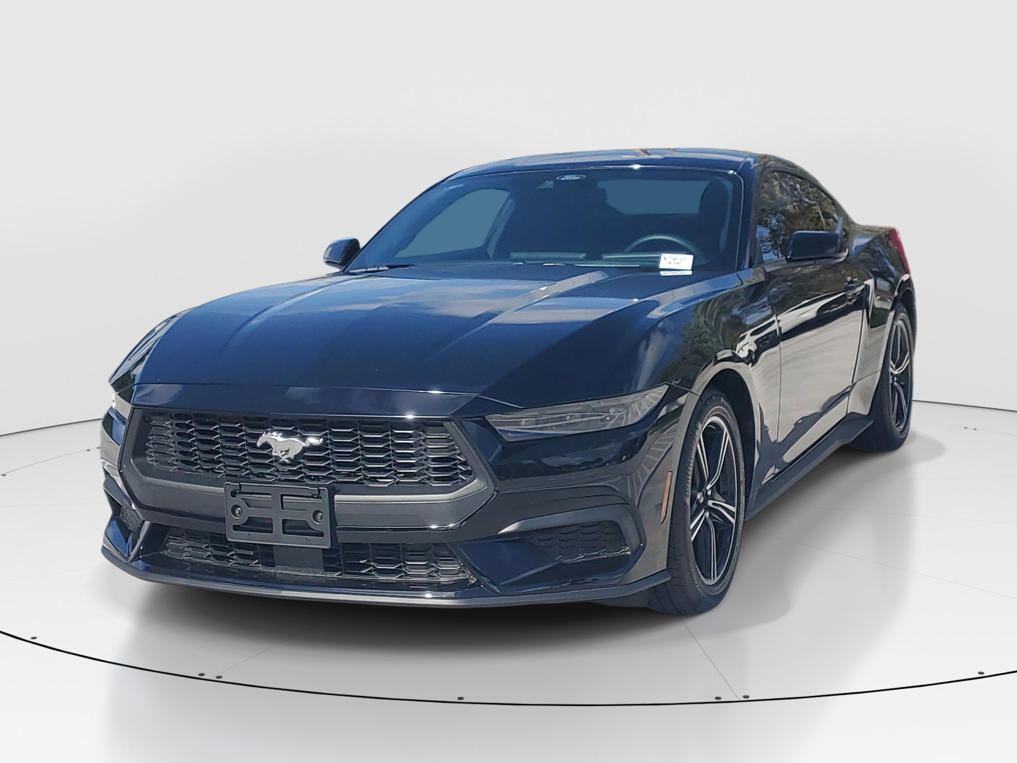 Used 2025 Ford Mustang Coupe image 4