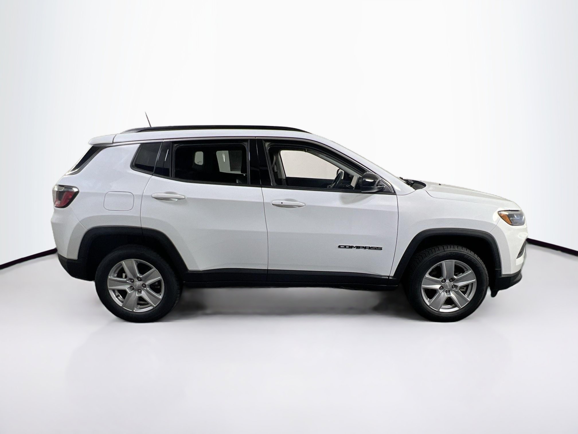 Used 2022 Jeep Compass Latitude w/ Convenience Group AWD/4WD image 4