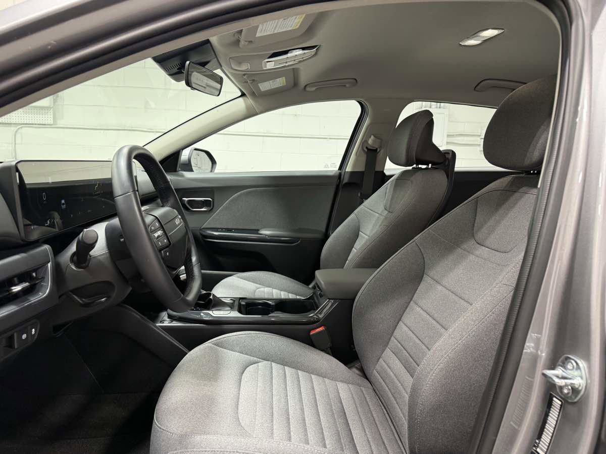 Used 2025 Kia K4 EX FWD image 16