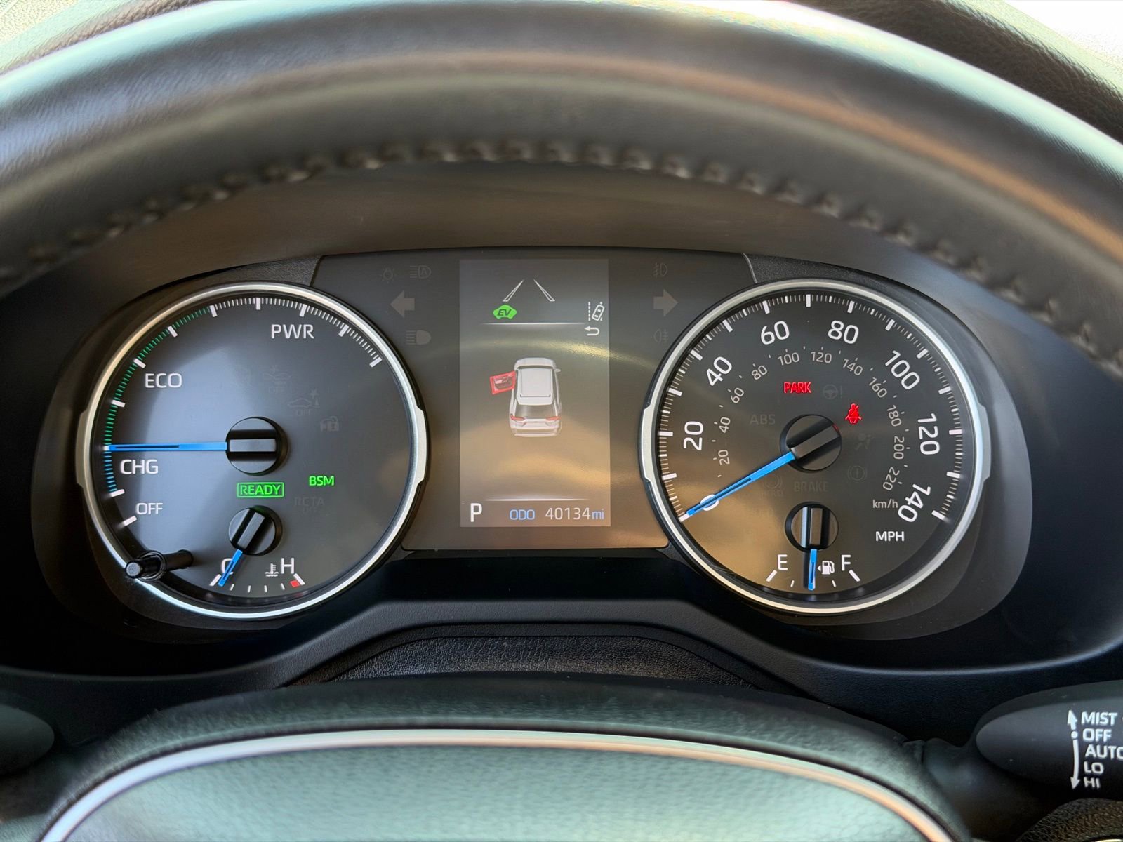 Used 2022 Toyota RAV4 XLE Premium image 22