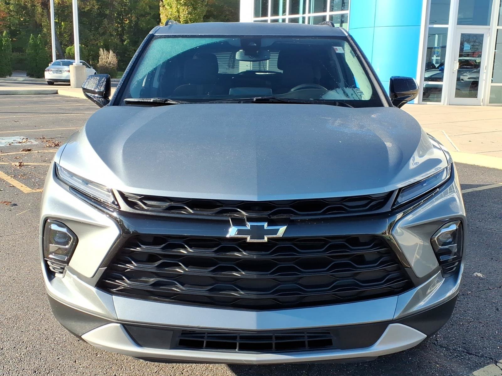 Used 2024 Chevrolet Blazer LT w/ Convenience Package AWD/4WD image 2
