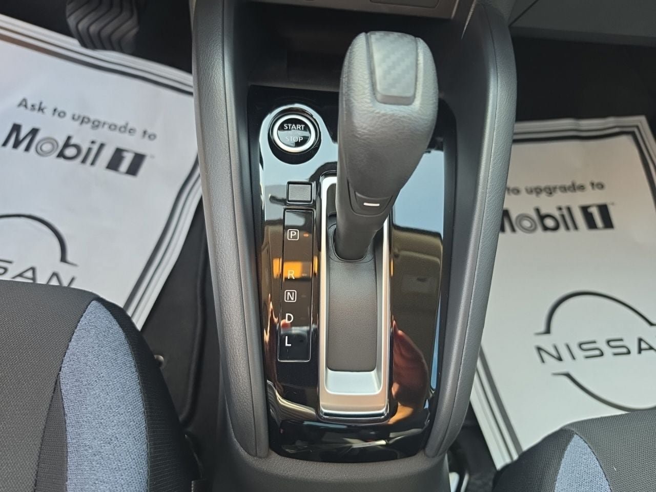 Used 2025 Nissan Versa SV w/ Trunk Package FWD image 25