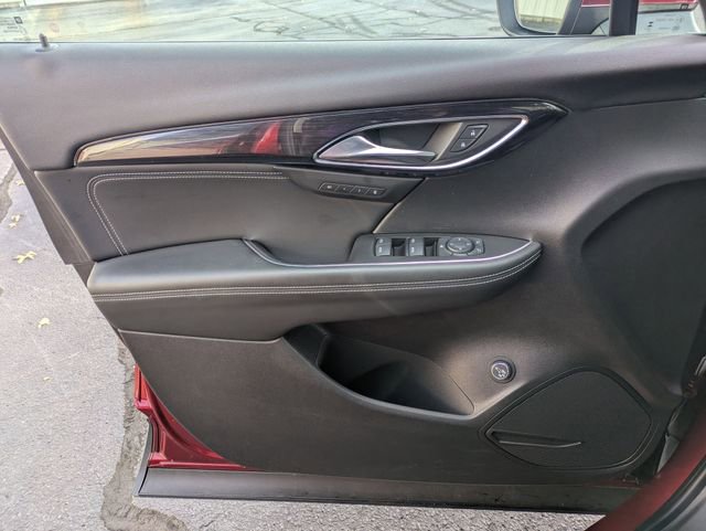 Used 2023 Buick Envision Essence image 11