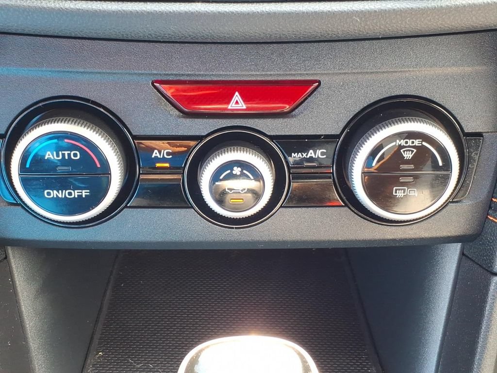 Used 2021 Subaru Crosstrek 2.5i Limited w/ Moonroof Package 1 AWD/4WD image 9