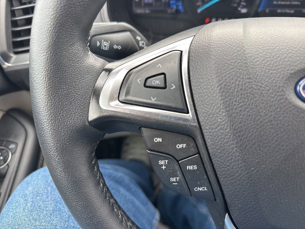 Used 2024 Ford Edge Titanium image 25