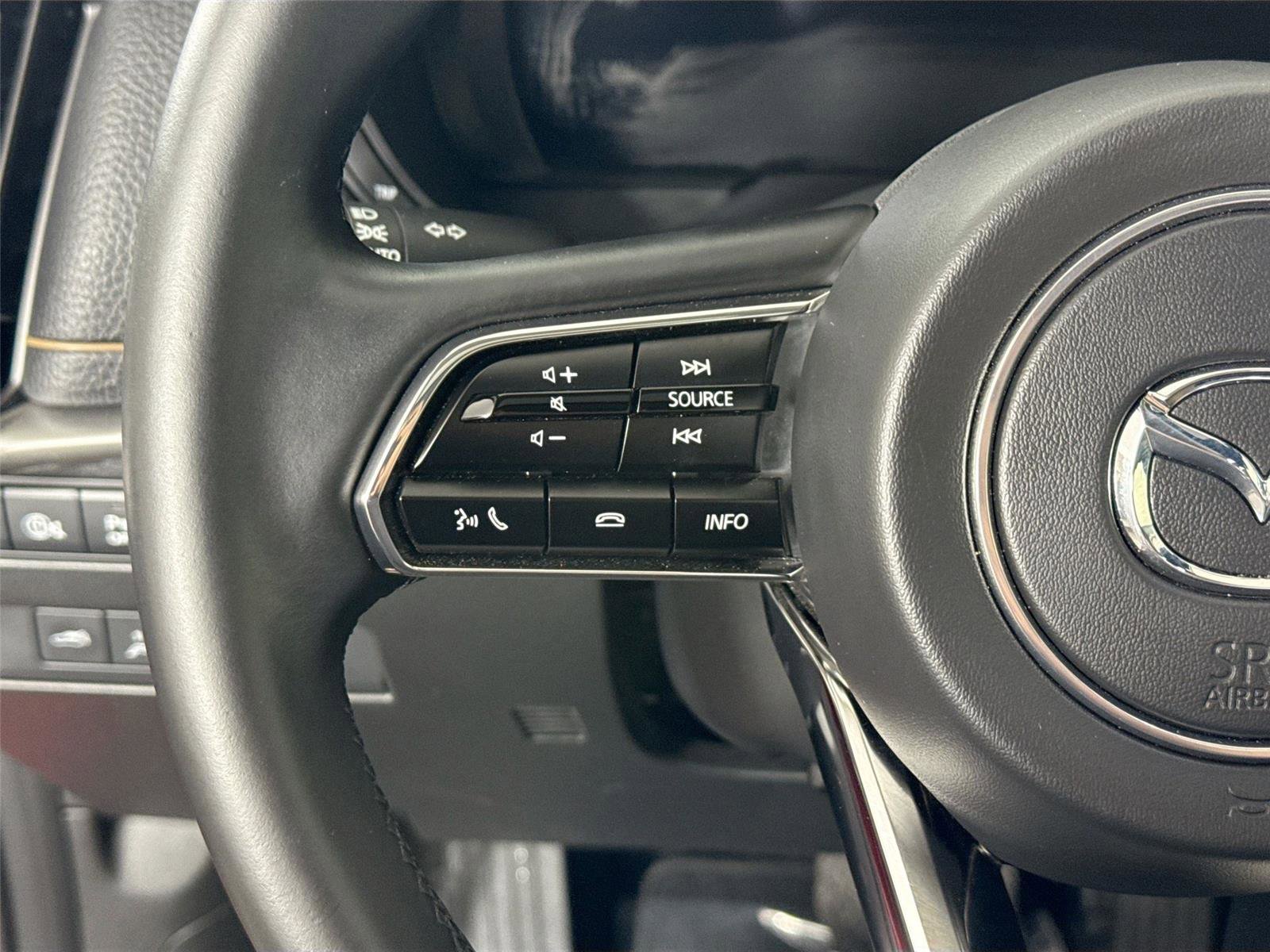 Certified 2025 MAZDA CX-70 3.3 Turbo w/ Premium Package image 18