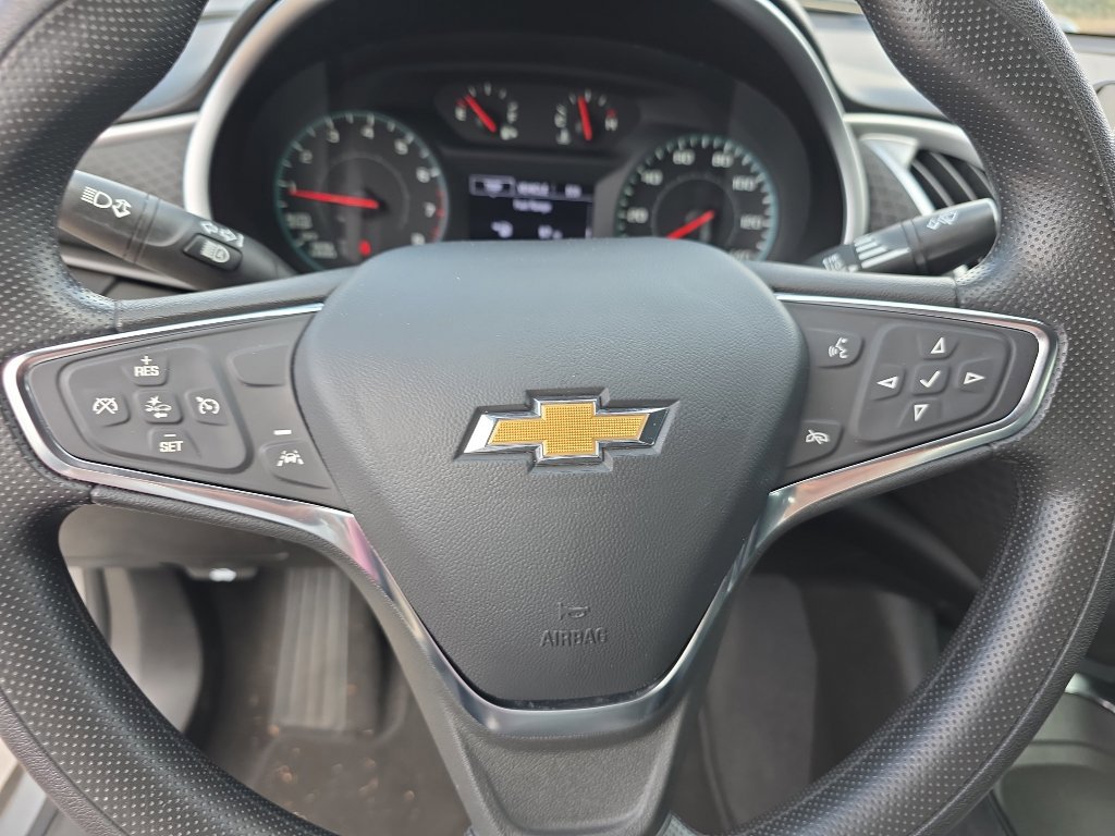 Used 2023 Chevrolet Malibu LT image 18