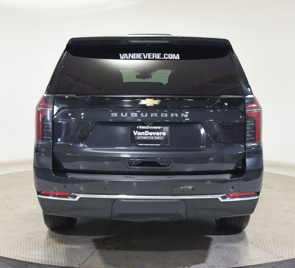 Used 2025 Chevrolet Suburban LS AWD/4WD image 13