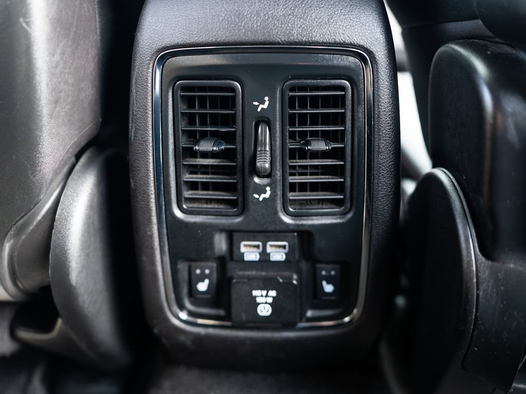 Used 2015 Dodge Durango Limited w/ Premium Group AWD/4WD image 16