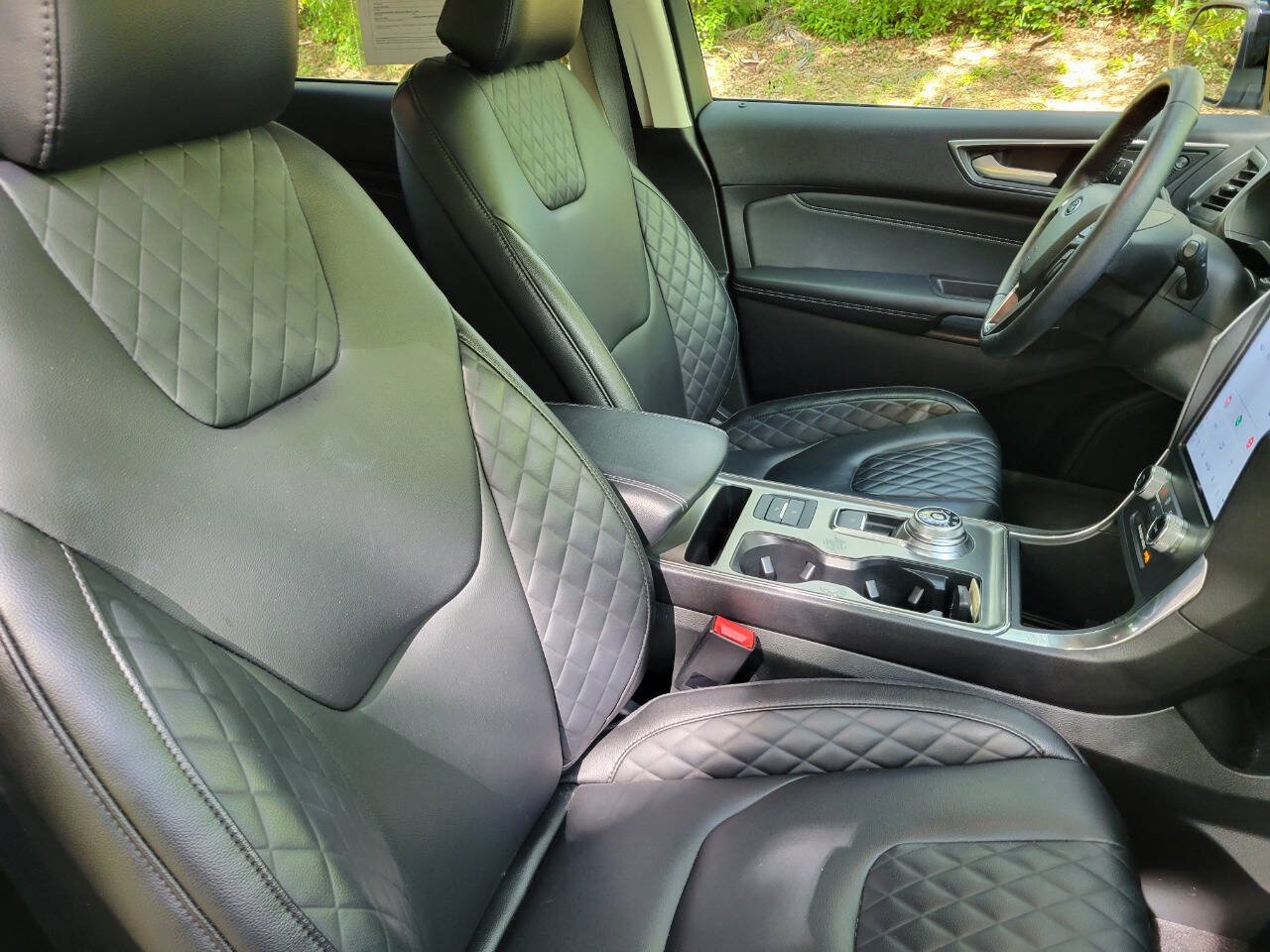 Used 2024 Ford Edge Titanium AWD/4WD image 10