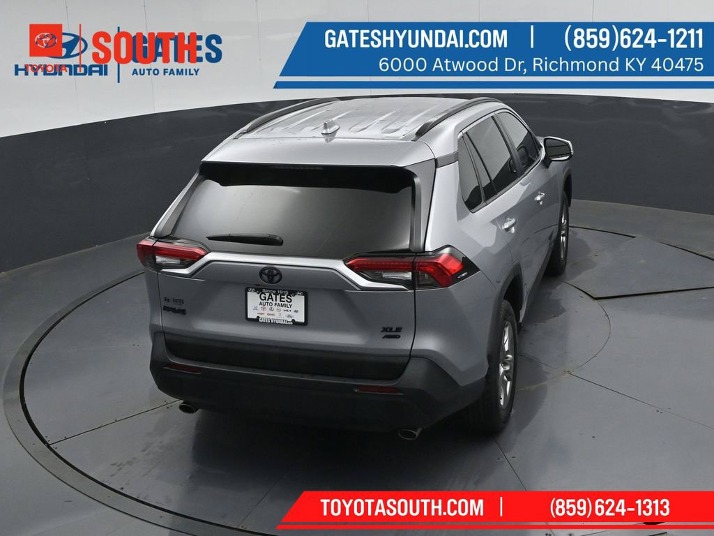 Used 2024 Toyota RAV4 XLE AWD/4WD image 42